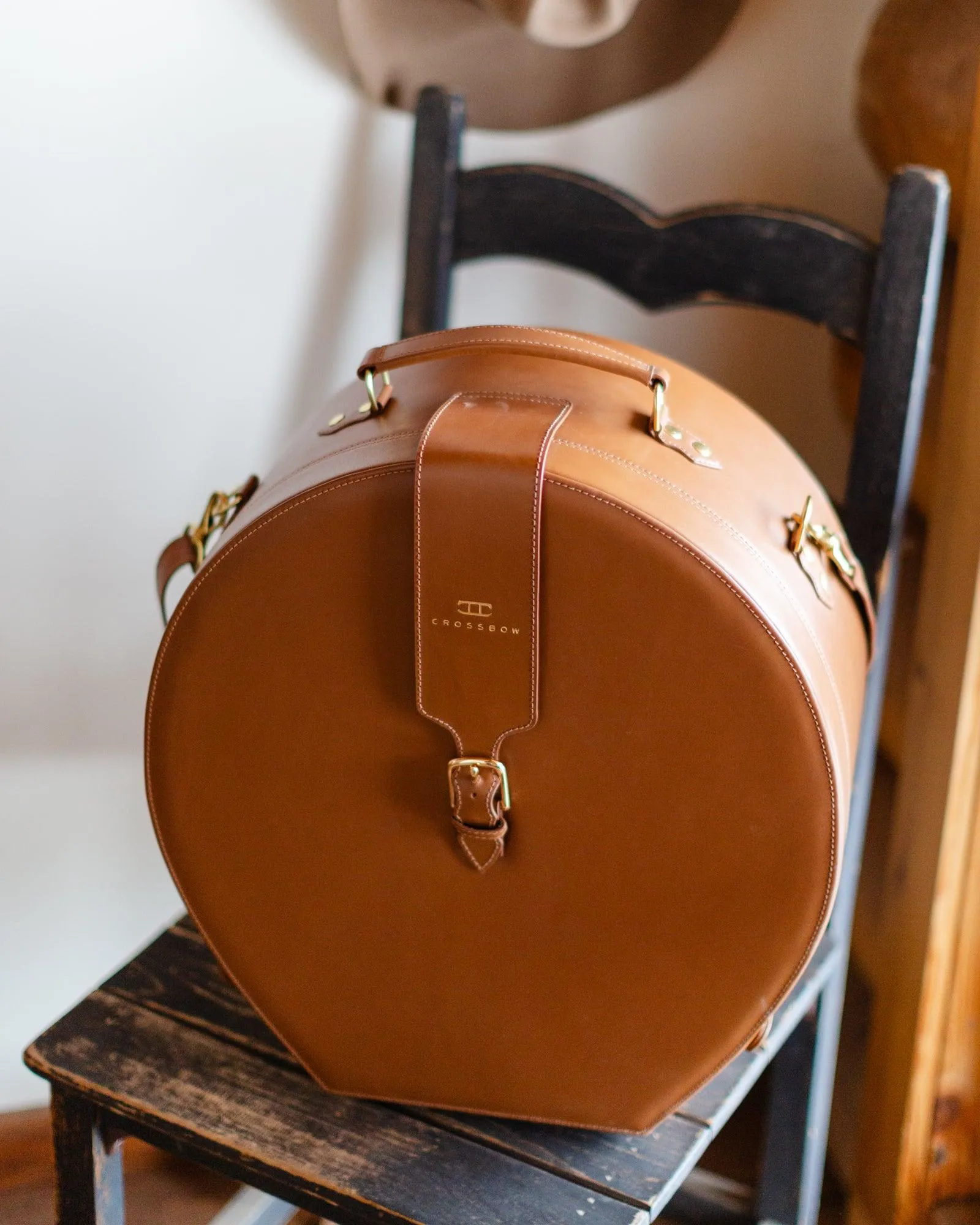 LEATHER HAT BOX